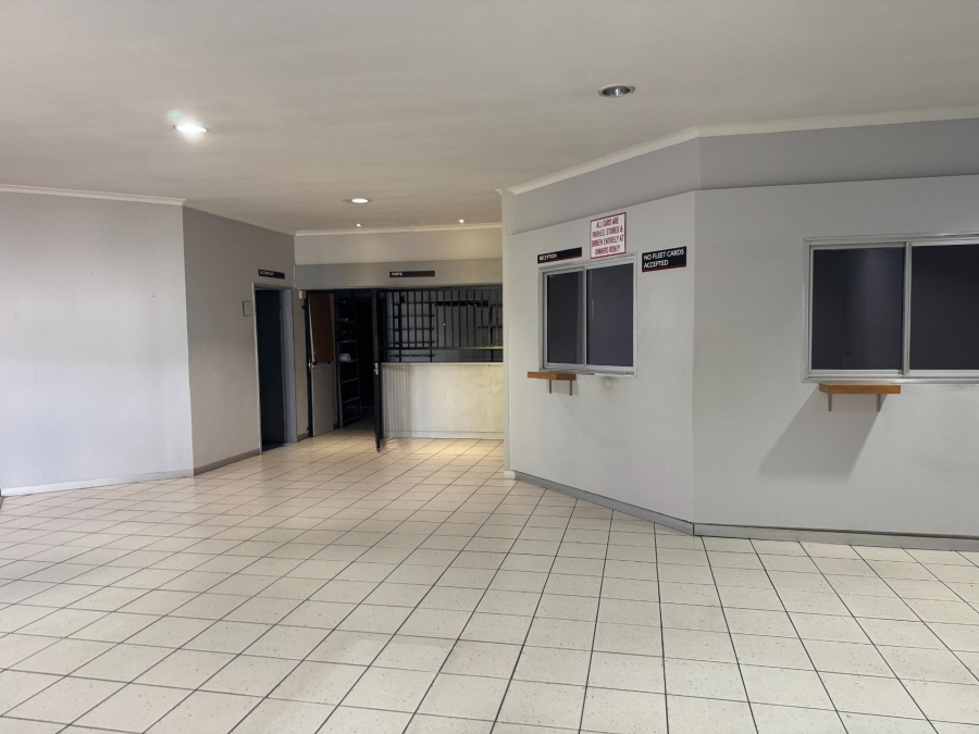 To Let Commercial Property for Rent in Worcester Western Cape